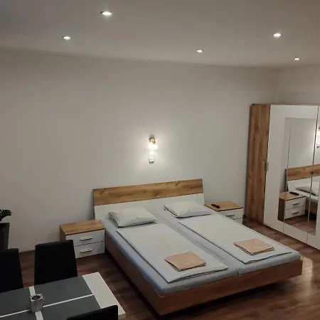 Apartmany 77 Velky Meder Room photo