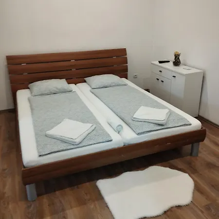 Apartmany 77 Velky Meder Exterior photo
