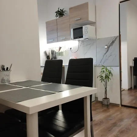 Apartmany 77 Velky Meder Exterior photo