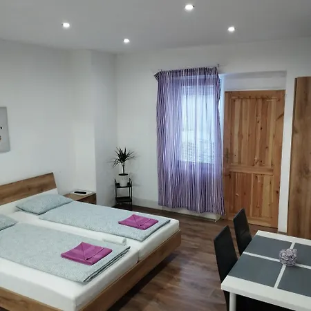 Apartmany 77 Velky Meder Exterior photo