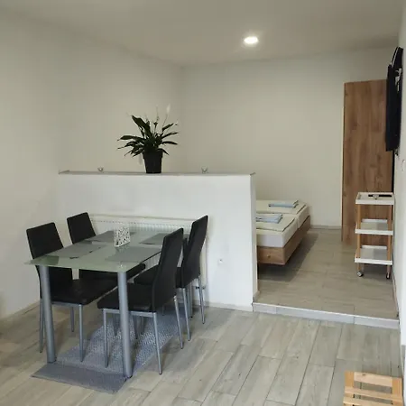 Apartmany 77 Velky Meder Exterior photo