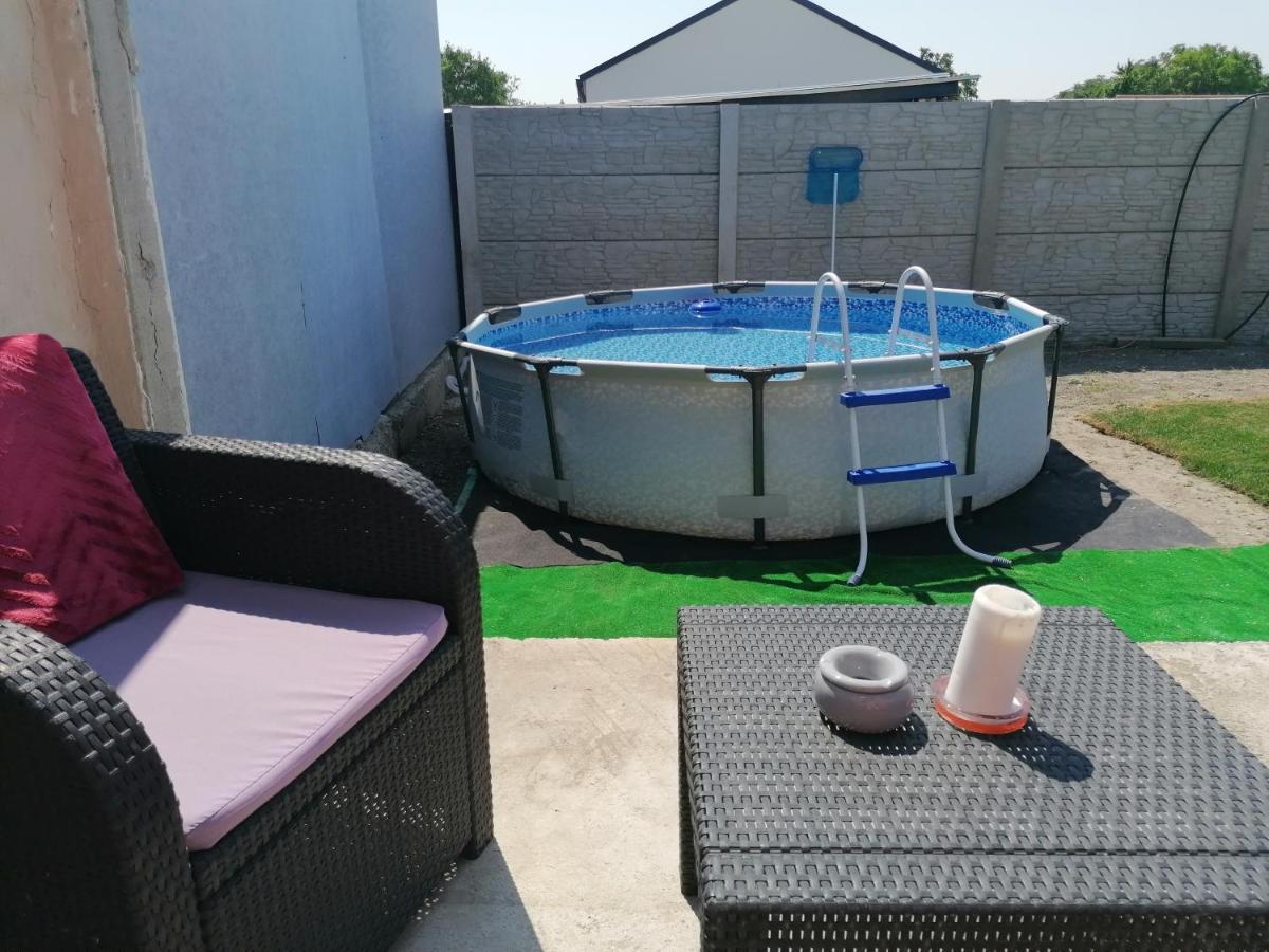 77 Homestay Velky Meder