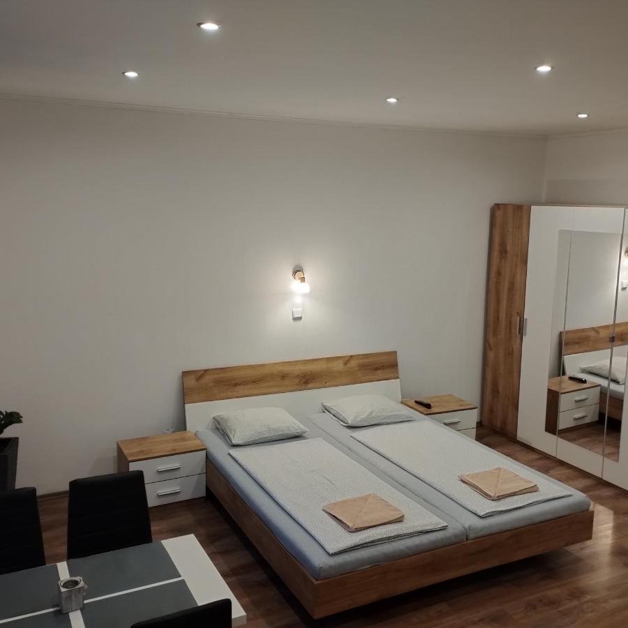 Homestay 77 Velky Meder