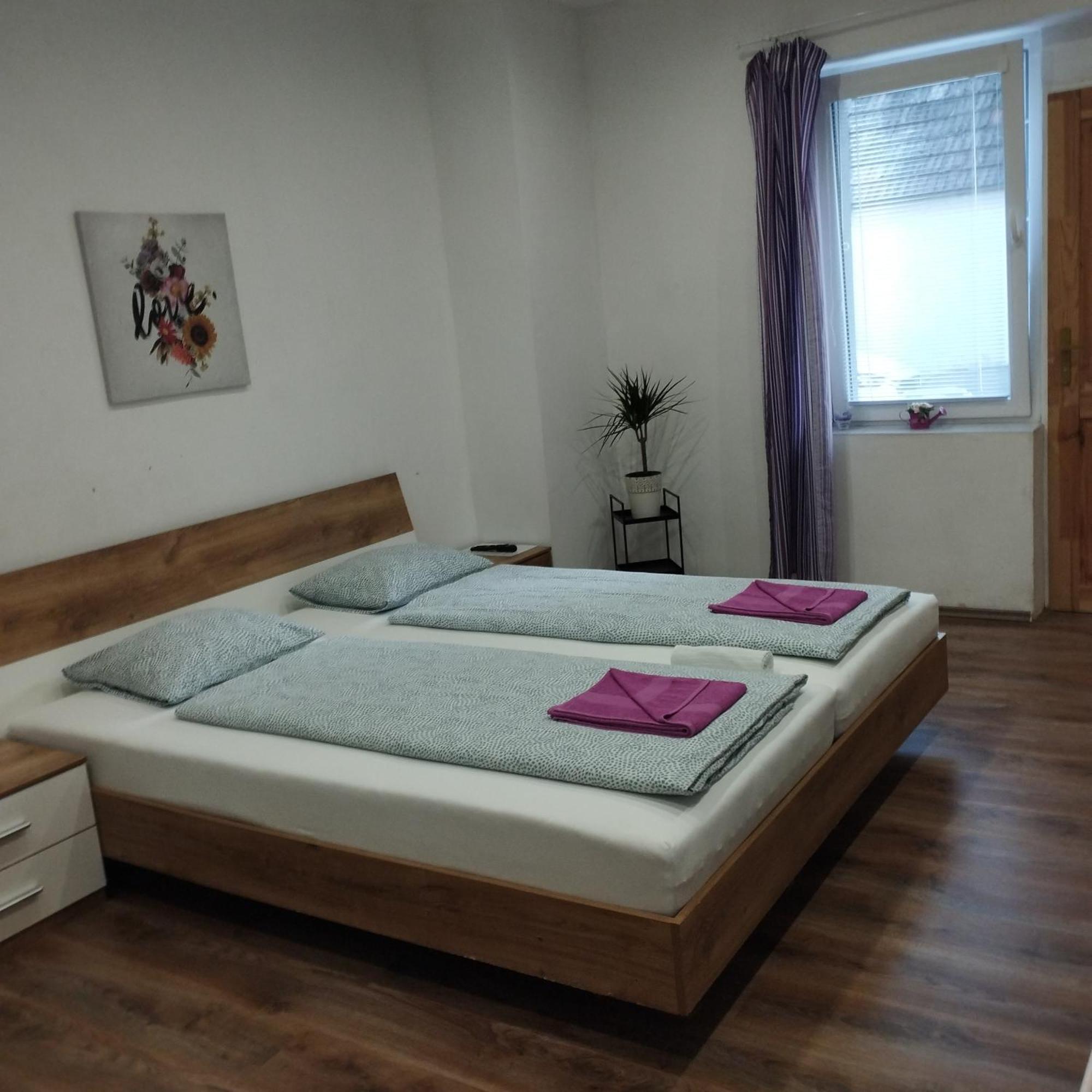 77 Velky Meder